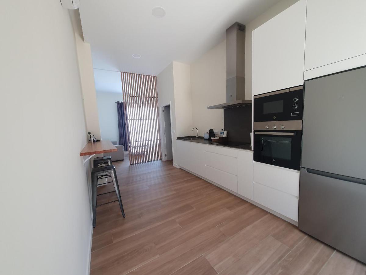 Redondela Apartments - Bedroom, Bathroom & Kitchen מראה חיצוני תמונה